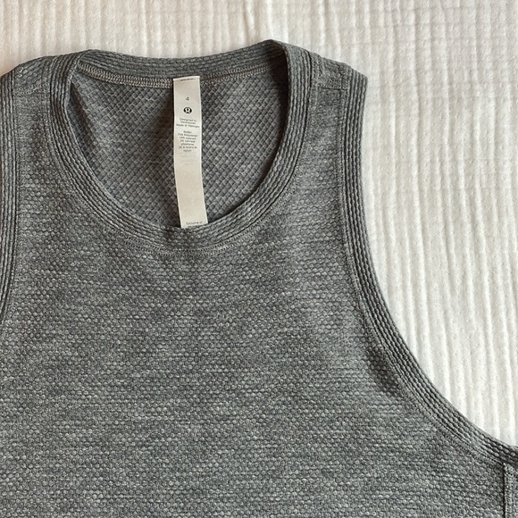 Lululemon Run and Train Racerback Tank - Picture 2 of 5